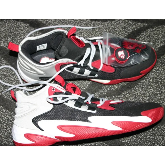 Ad-id-as BYW Louisville Cardinals Basketball Team Issued Custom Shoes size 11.5