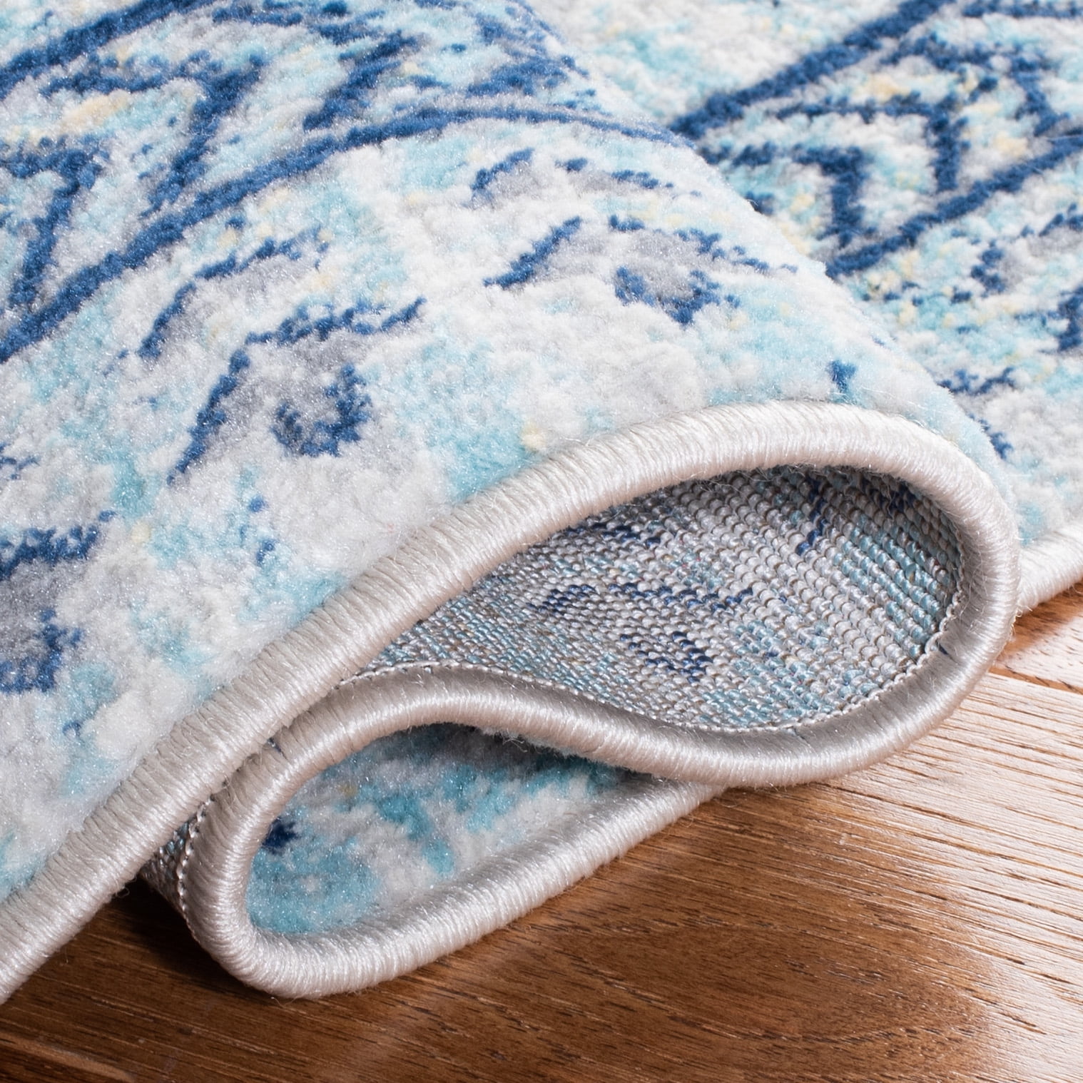 SAFAVIEH Brentwood Dory Geometric Area Rug, Ivory/Aqua, 6'7" x 6'7" Square