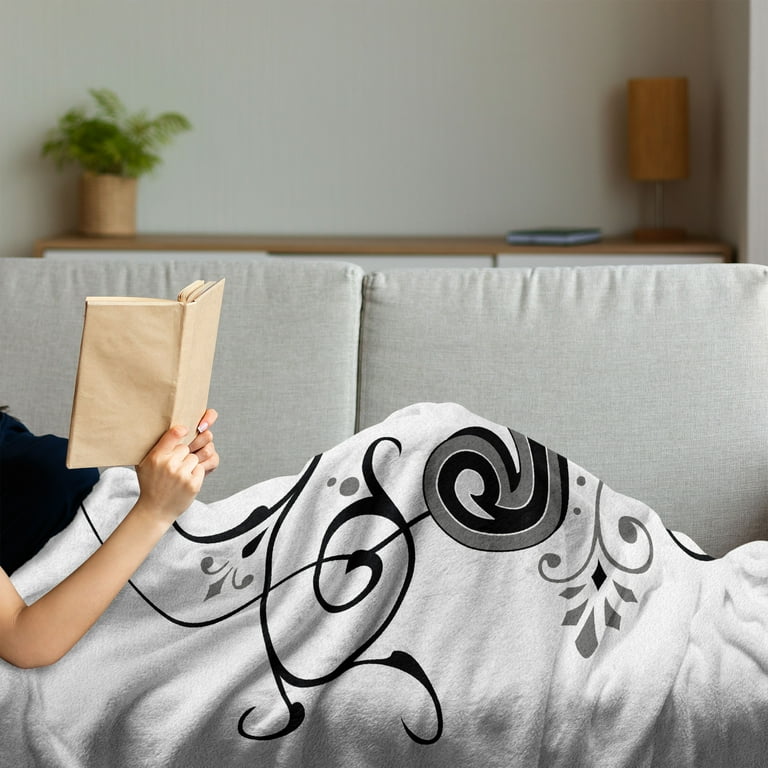 Blanket with online initials