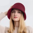 thumbnail image 3 of Sombreros de invierno para mujer, gorro de lana cálido, gorro de punto de oso para mujer, gorro de mujer, 3 of 4