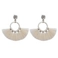 thumbnail image 2 of Pequeños y lindos pendientes colgantes con borlas de cristal para niñas, delicados y brillantes, color blanco, 2 of 4