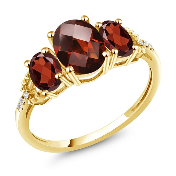 Gem Stone King 10K Yellow Gold Oval Checkerboard Red Garnet Engagement Ring for Women (2.72 Cttw, Gemstone Birthstone, Size 7)
