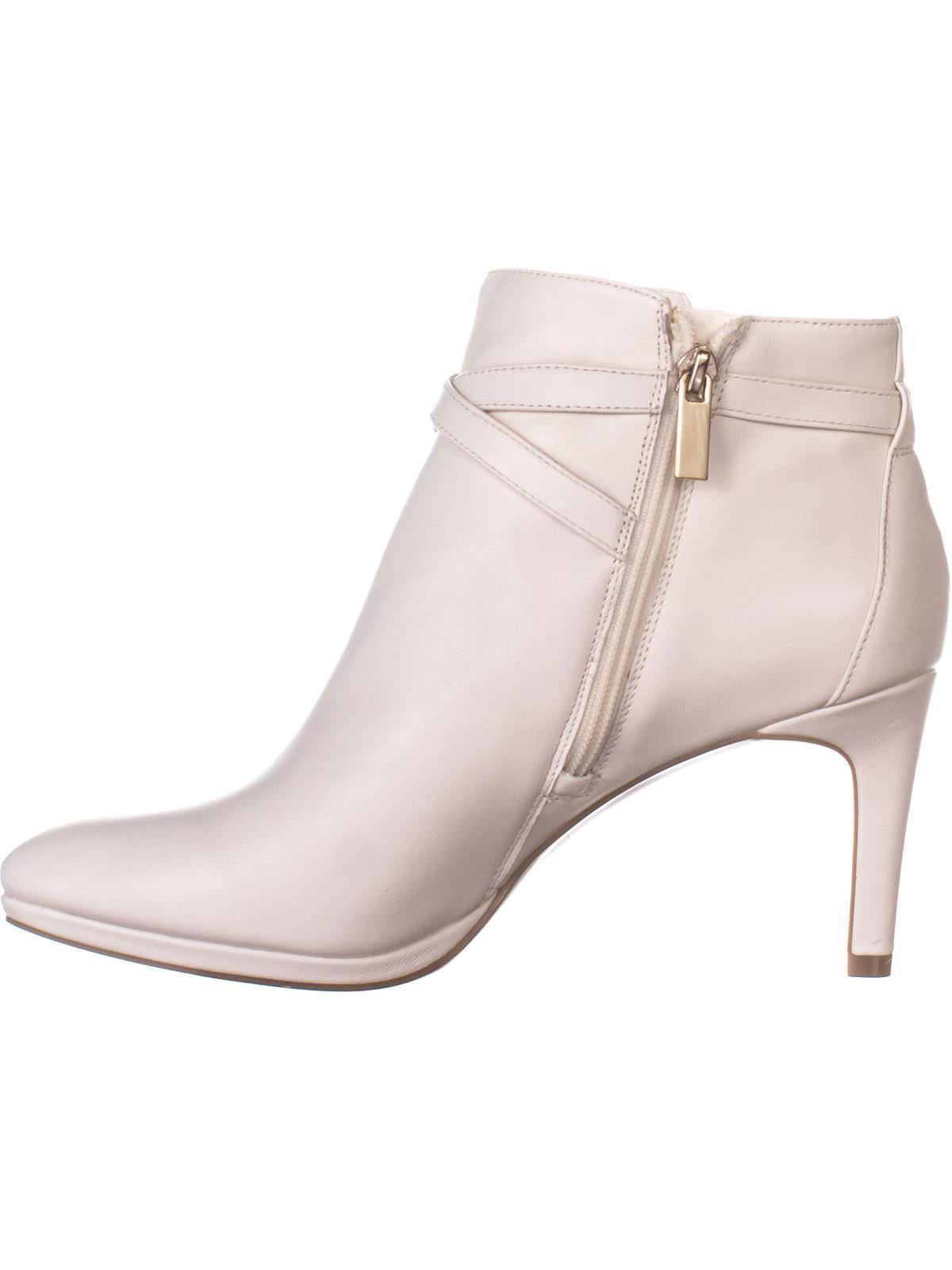 bandolino baruffi platform ankle booties