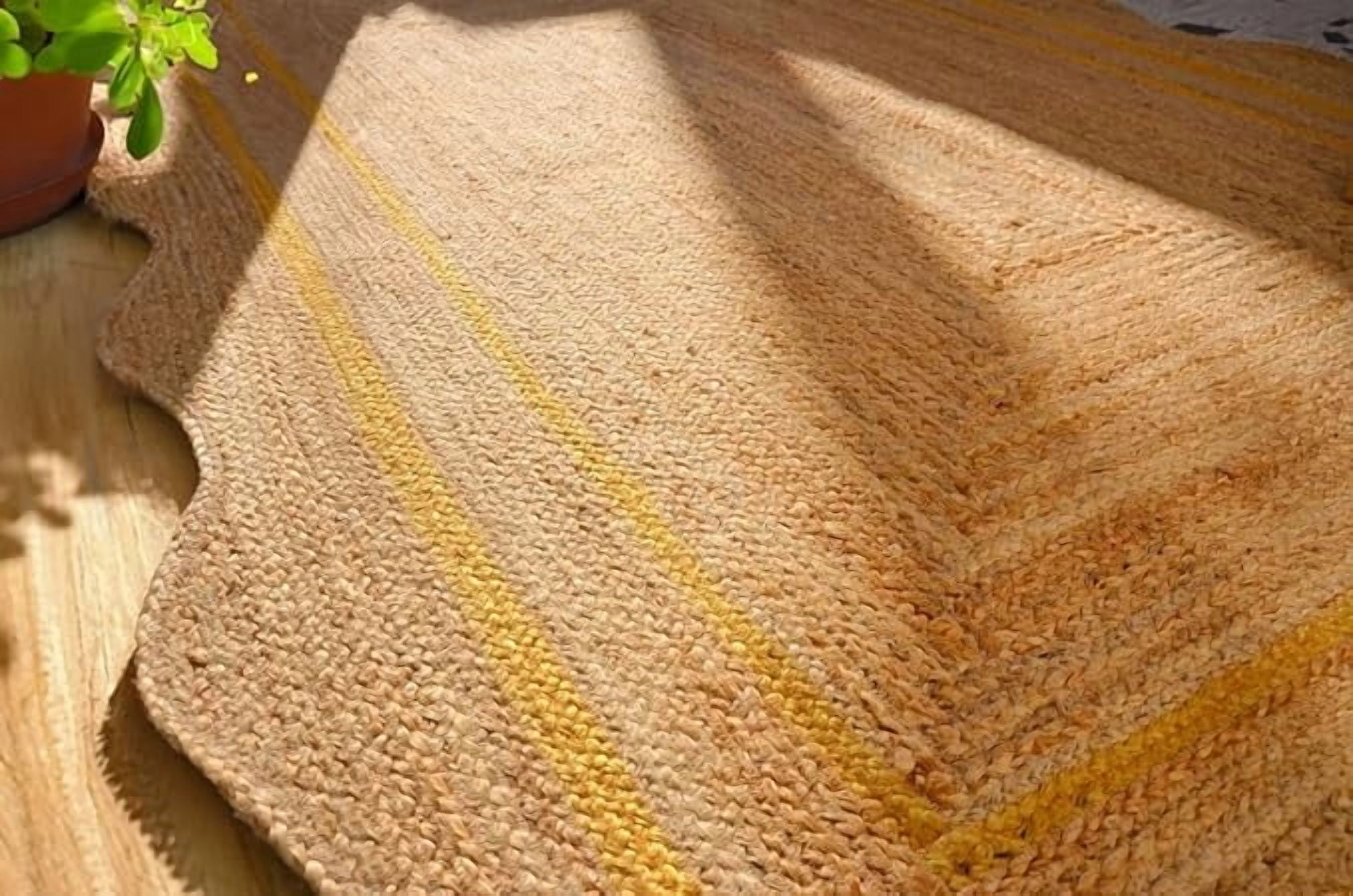 2x3 Ft Yellow Border Jute Premium Scalloped Jute Rug – Handcrafted Natural Braided Carpet for Living Room, Bedroom, Entryway – Boho Home Decor