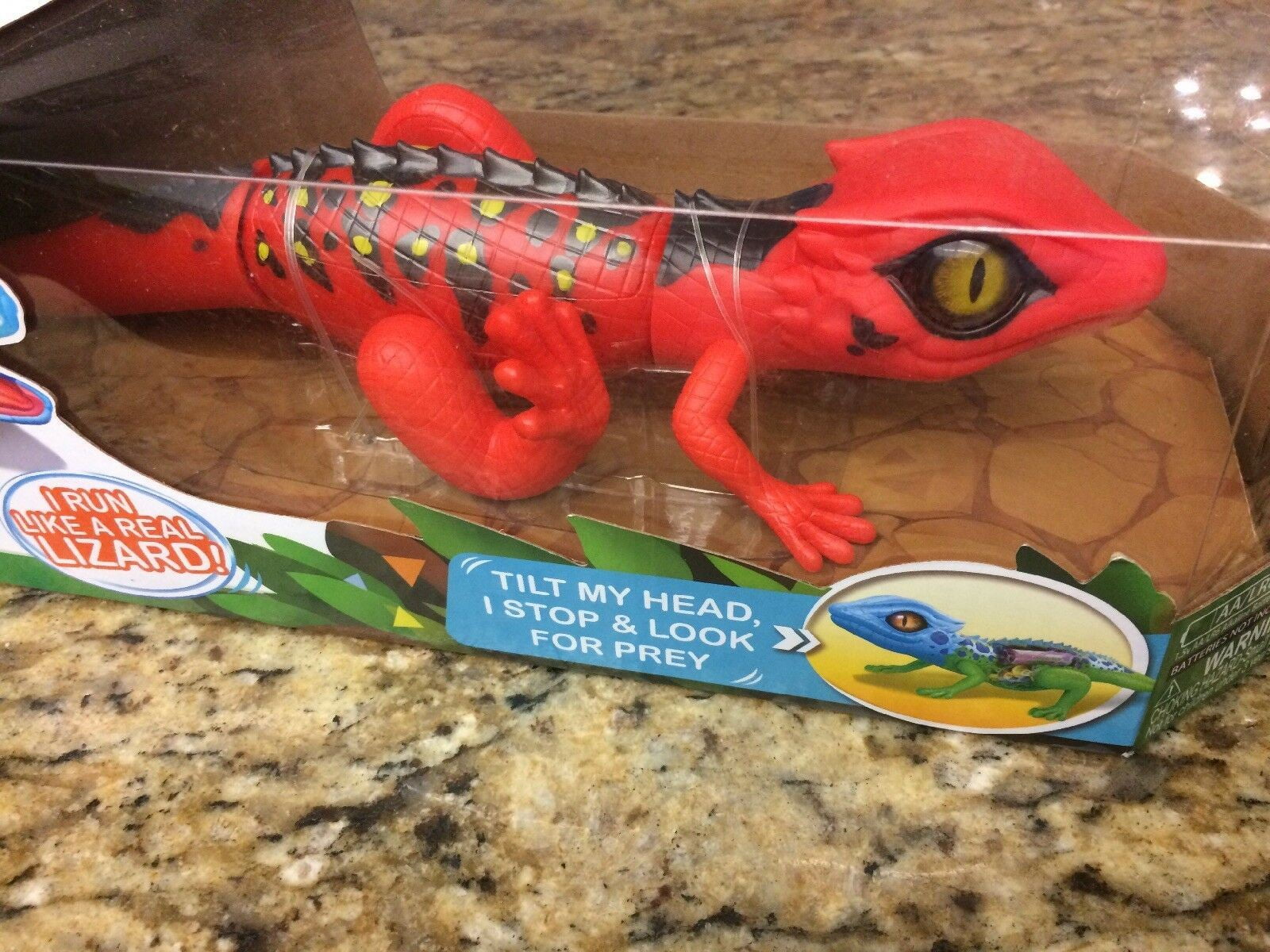 Robo alive hot sale lizard walmart