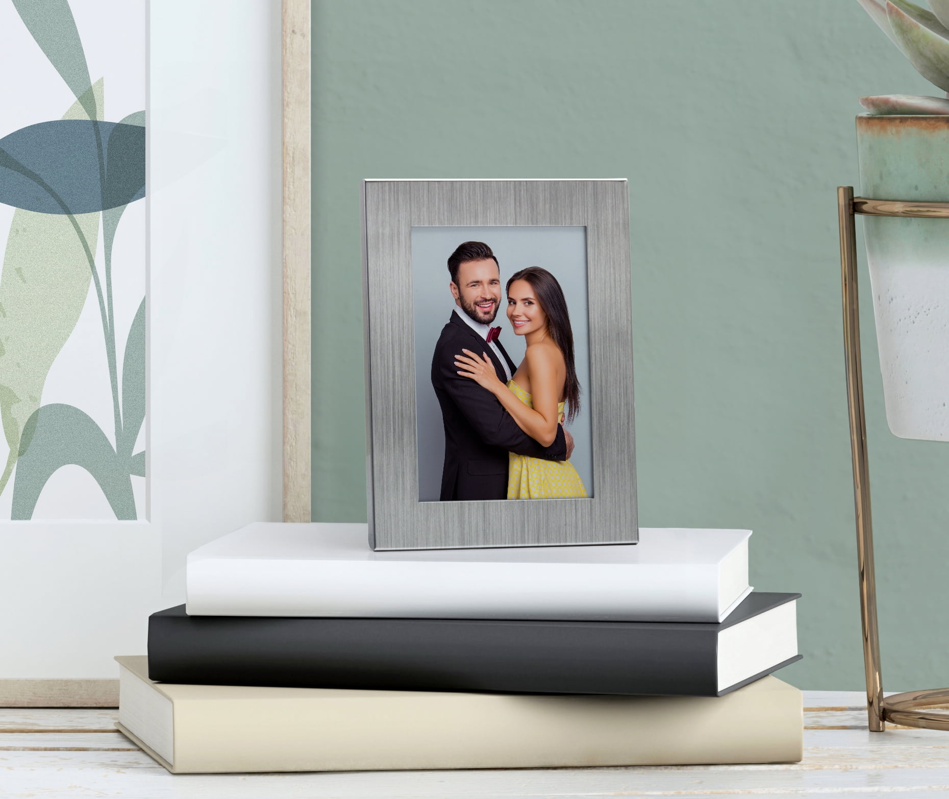 Neil Enterprises Inc. 2.325x3.5 Silver Picture Frames - Pack of 24