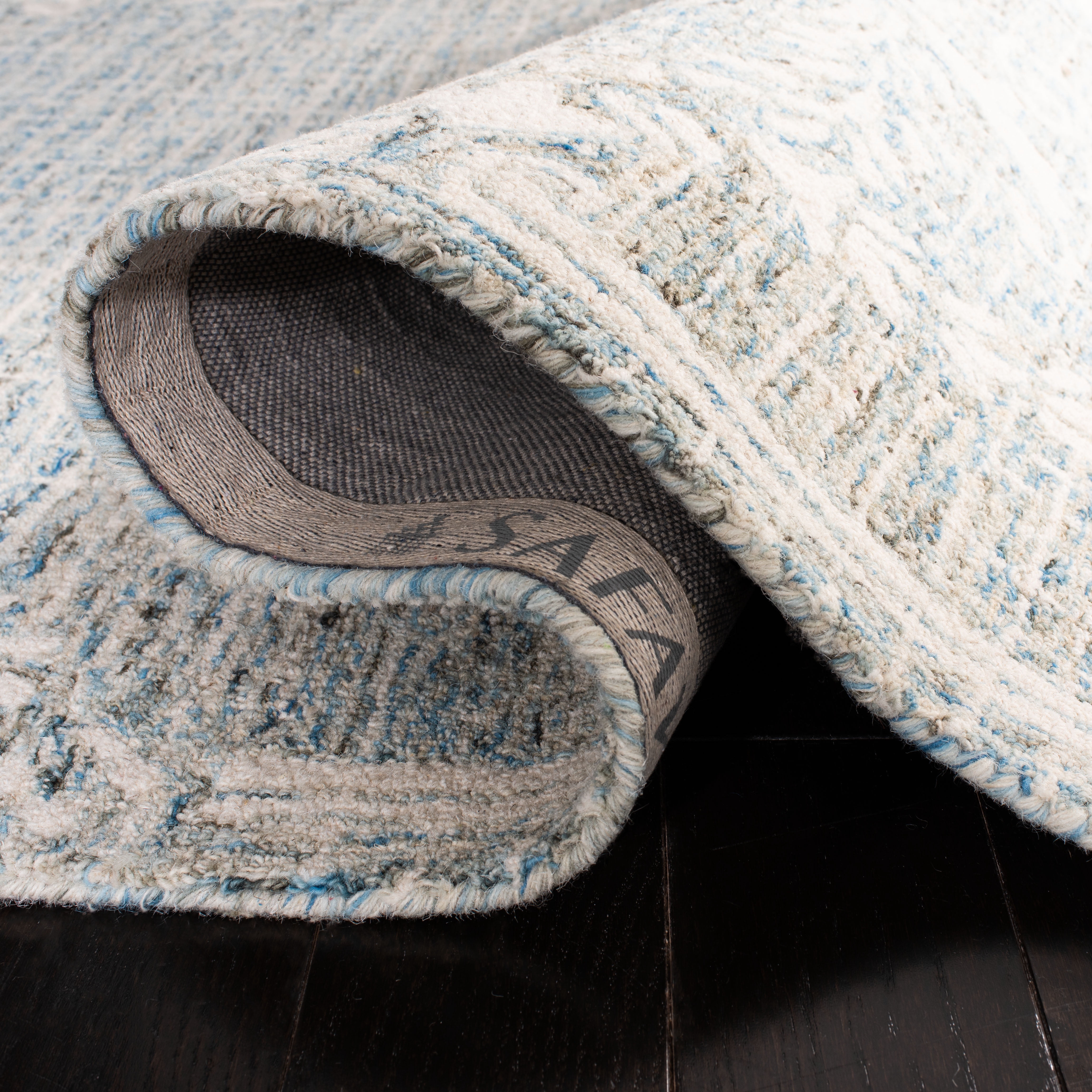 SAFAVIEH Abstract Bryanne Floral Wool Area Rug, Light Blue, 6' x 9'