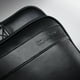 thumbnail image 3 of Maletín Samsonite Leather Slim Black de 16 pulgadas, 3 of 7