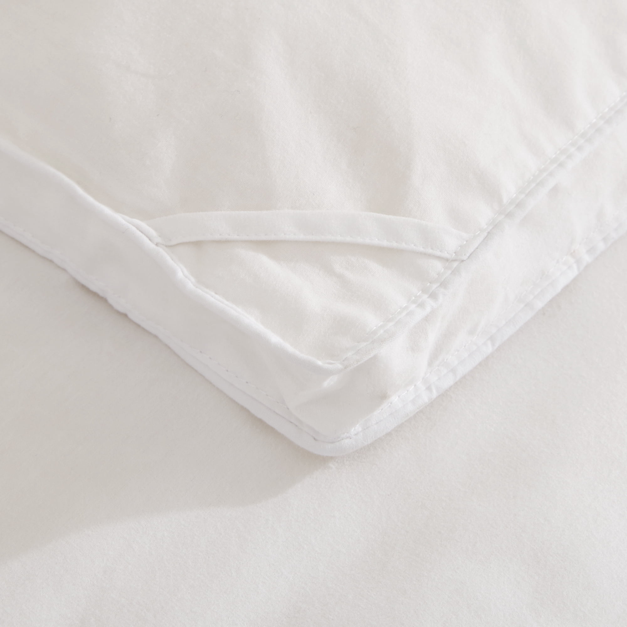 Puredown Heavy Weight White Goose Down Fiber Gusseted Comforter, King