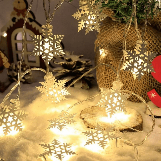 Yewang LED Santa light string, iron glove red socks, Christmas battery box, USB lantern, Christmas tree decoration light (iron snowflake [battery model always on] 2 meters 10 lights)