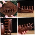 thumbnail image 2 of Masajeador de cuero cabelludo de madera con peine de dientes anchos para masaje relajante de cuello y cabeza. Diseño ergonómico natural., 2 of 5