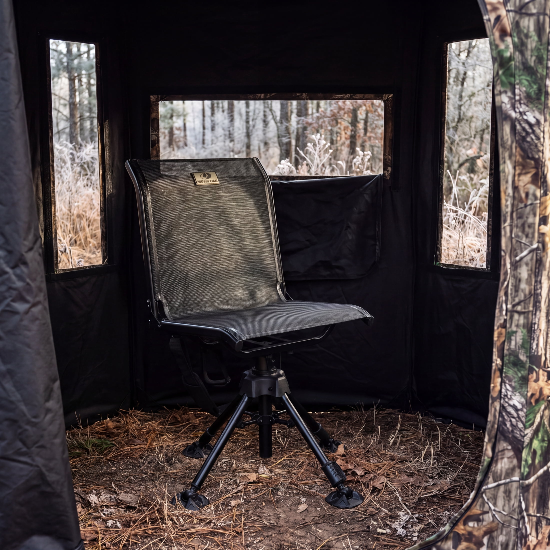 Mossy Oak 360 Degree Swivel Blind Chair with Adjustable Legs, Black