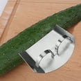 thumbnail image 4 of Youkk Protecteur de Main en Acier Inoxydable Garde- Tranche de Cuisine Accessoires de Cuisine Outils de Cuisson, 4 of 6