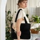thumbnail image 2 of Bolso de mano con estampado de cuadrícula, bolso de mano acolchado para mujer, bolso de hombro sencillo, bolso de mano suave de diseño simple, bolso acolchado para mujer, 2 of 8