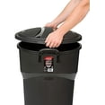 thumbnail image 4 of Contenedor Basura Bote Con Ruedas Rougneck Rubbermaid 121 L Rubbermaid Contenedor Basura Bote Con Ruedas Rougneck Rubbermaid 121 L, 4 of 10
