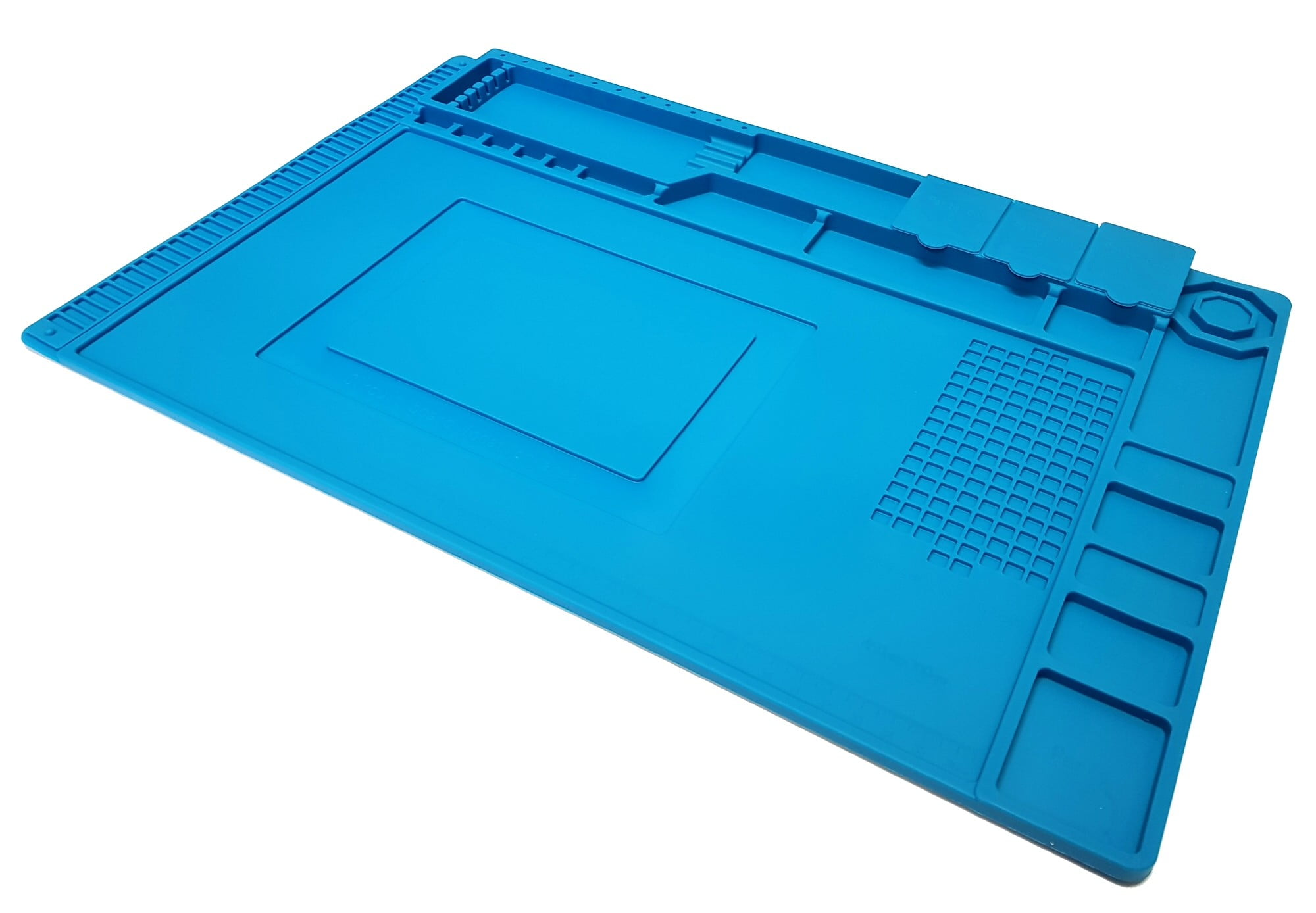Heat Resistant Silicone Work Mat With Screwdiver Holder & Magnetic Sections (45cm x 35cm)