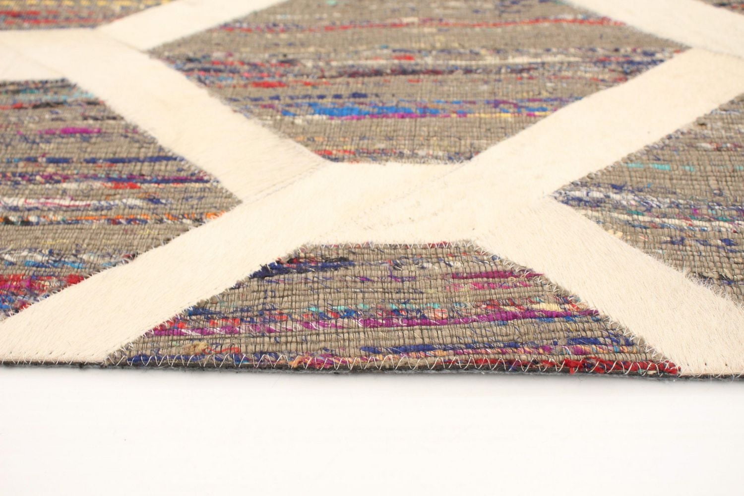 ECARPETGALLERY 4'6" x 6'7" Transitional Cowhide Patchwork Handmade Area Rug for Living Room, Dining Room and Bedroom in Grey