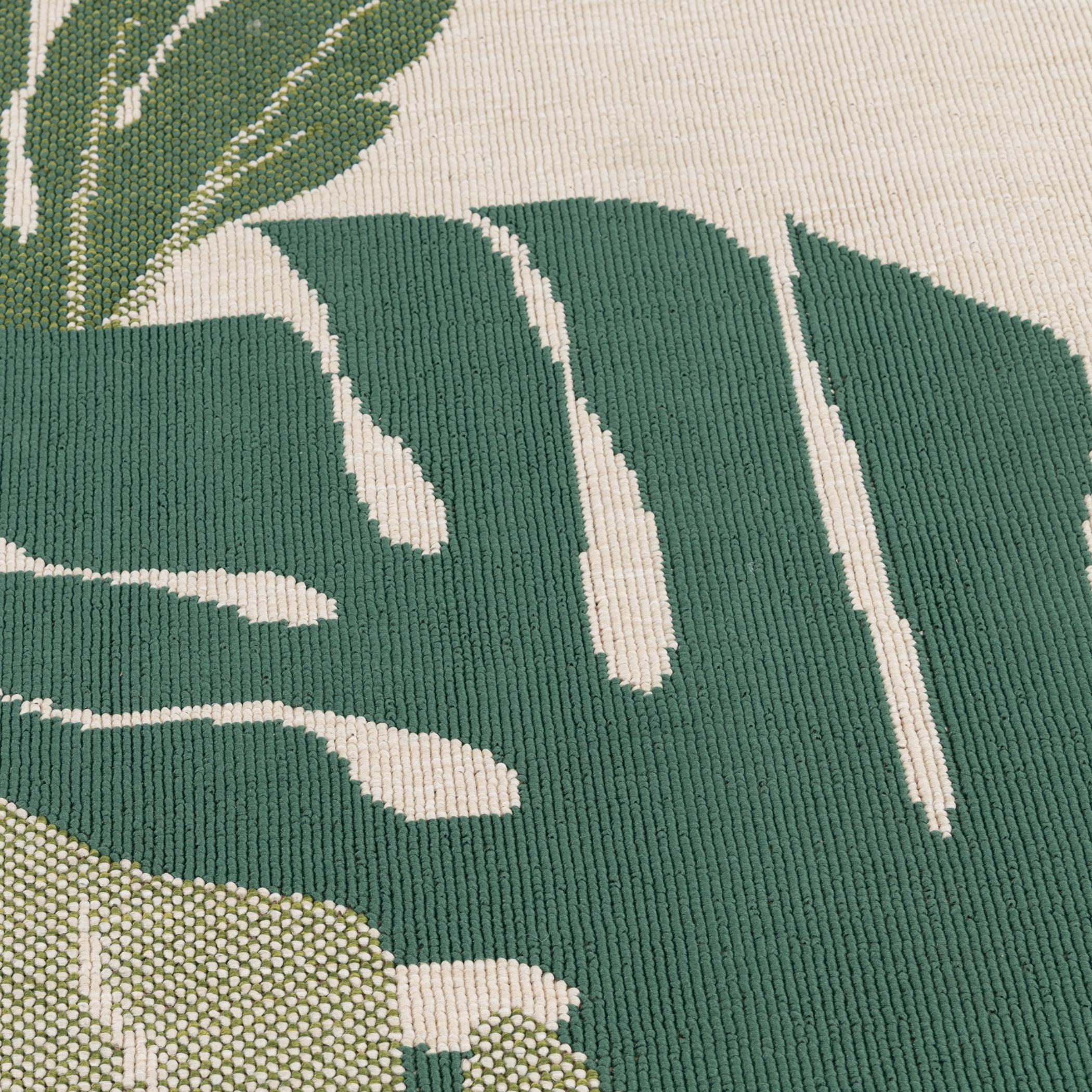 Mainstays Monstera Palm Outdoor Rug, 7'x10'