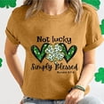 thumbnail image 1 of Haut de la Saint-Patrick pour Femmes à Manches Courtes avec Imprimé Graphique et Col Rond pour la Saint-Patrick, 1 of 7