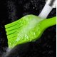 thumbnail image 3 of Cepillo de silicona resistente al calor para aplicar aceite, mantequilla, salsa, encurtidos a la parrilla, barbacoa, panadería, cocina, sin bpa, adecuado para lavavajillas (verde + negro21*3.5cm), 3 of 5
