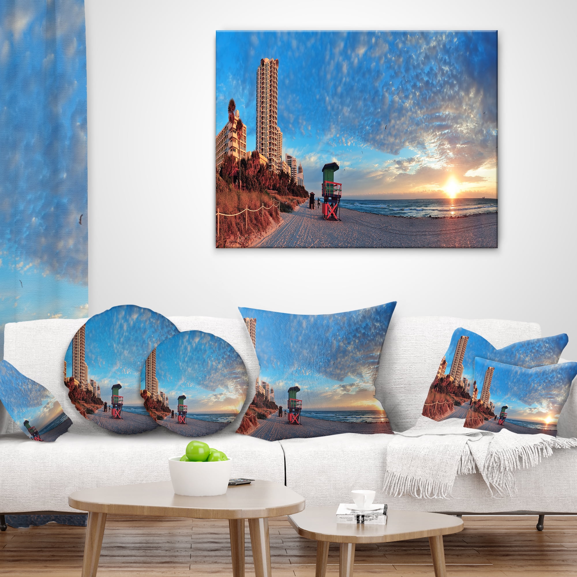 Designart Miami South Beach - Photography Throw Pillow - 12x20