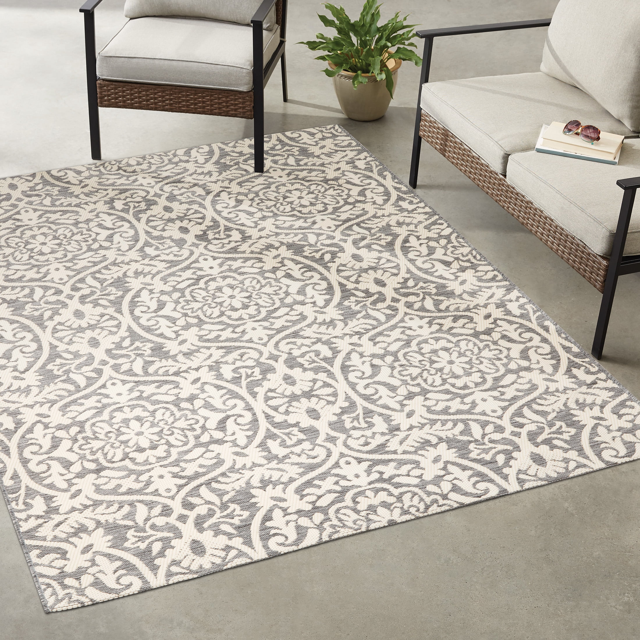 Mainstays 5' x 7' Gray Medallion Outdoor Rug