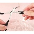 thumbnail image 5 of Tijeras de precisión CHAO para cejas con peine y anillos antideslizantes Color Negro plateado, 5 of 5