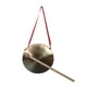 thumbnail image 5 of Gong de latón, instrumento de percusión tradicional chino para niños, gong de mano de cinta roja con mazo de madera para juegos de fiesta y oficina. 18 centímetros, 5 of 8