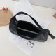 thumbnail image 3 of Bolsa tote de nylon de color sólido para mujer con asa superior con cremallera de media luna (negro) Ehuebsd  Para Estrenar, 3 of 9