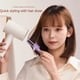 thumbnail image 5 of Pinzas para la Raíz del Cabello para Dar Volumen y Peinar: Peine Rizador Retráctil 2 en 1, Rizadores con Agarre Automático para un Volumen Máximo, 5 of 5