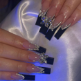thumbnail image 1 of Uñas postizas con punta francesa, color negro, largas, con purpurina, diseño de mariposa plateada, pegamento en las uñas para mujeres y niñas, uñas postizas acrílicas con pegamento de gel en las uñas, 1 of 5