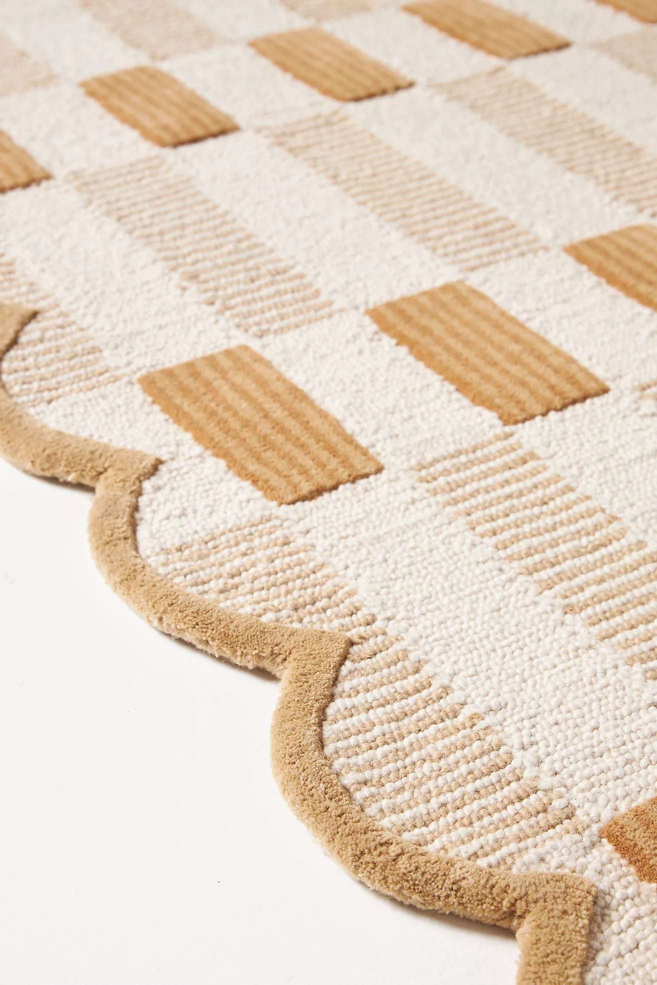 Modern Hand-Tufted Scalloped Wool Area Rug | 100% New Zealand Wool Carpet for Living Room, Bedroom & Home Décor (Cream & Brown_4X6)