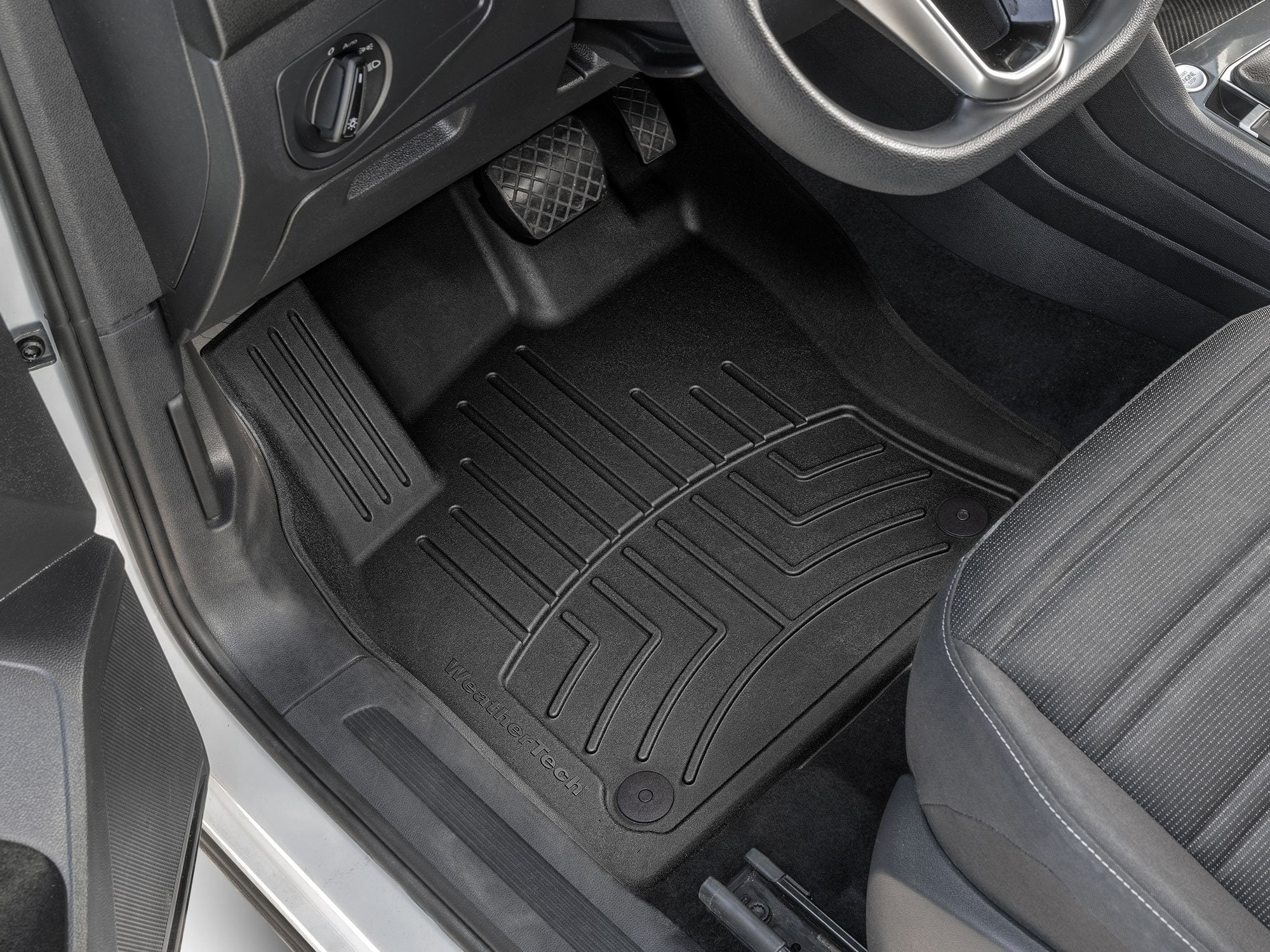 WeatherTech FloorLiner HP Custom Fit Floor Mats compatible with 2020-2024 VW Tiguan - 1st Row (Driver & Passenger), Black