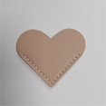 thumbnail image 1 of Accessoires de Livre pour Amatrices de Lecture, Marque-Page en Cuir en Forme de Cœur, Coin de Page en Forme de Cœur, Accessoires Mignons pour Femmes, Cadeau pour Amatrices de Lecture, 1 of 9