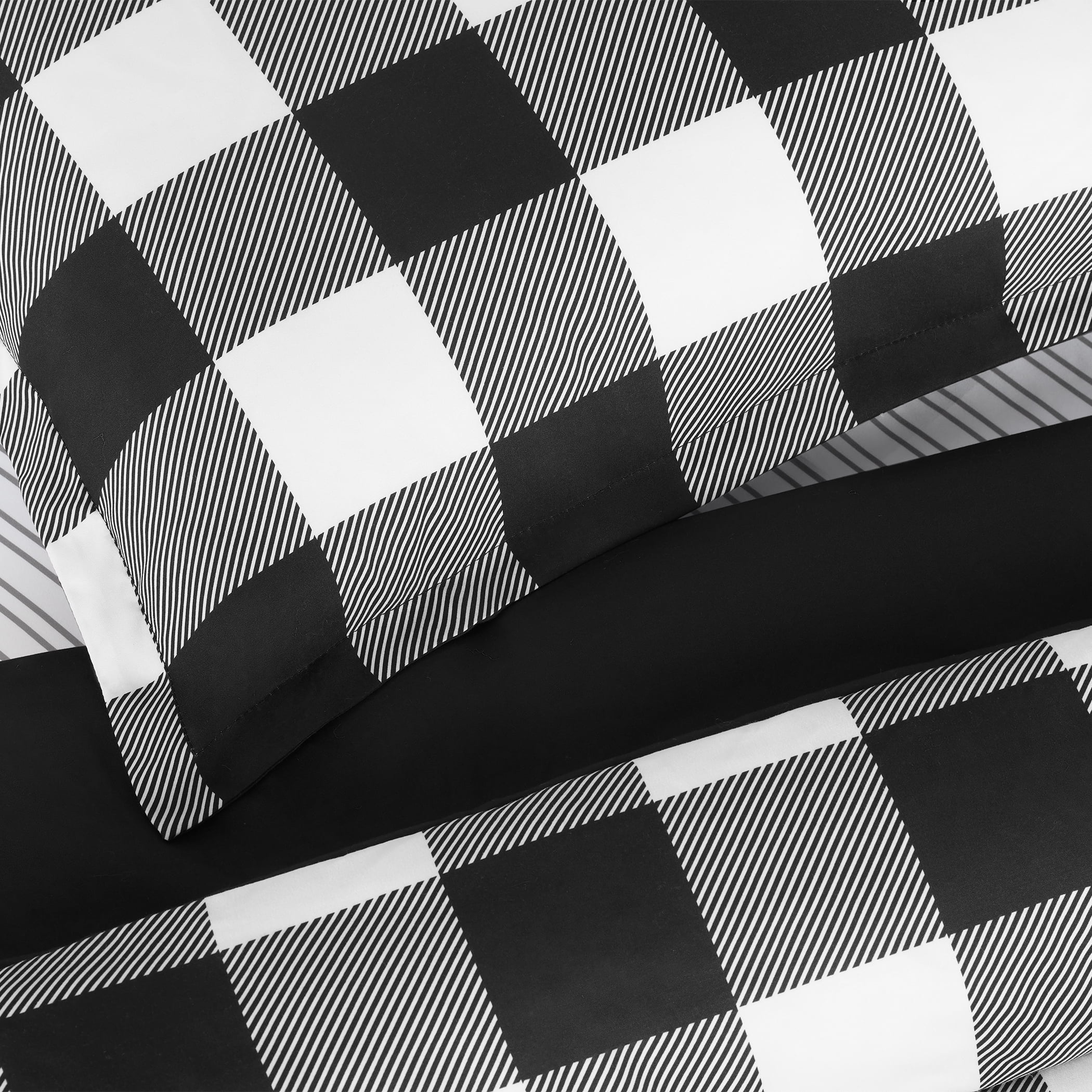 Serta Simply Clean Alex Black & White Buffalo Check Plaid Antimicrobial Comforter Set, King (3-Piece)