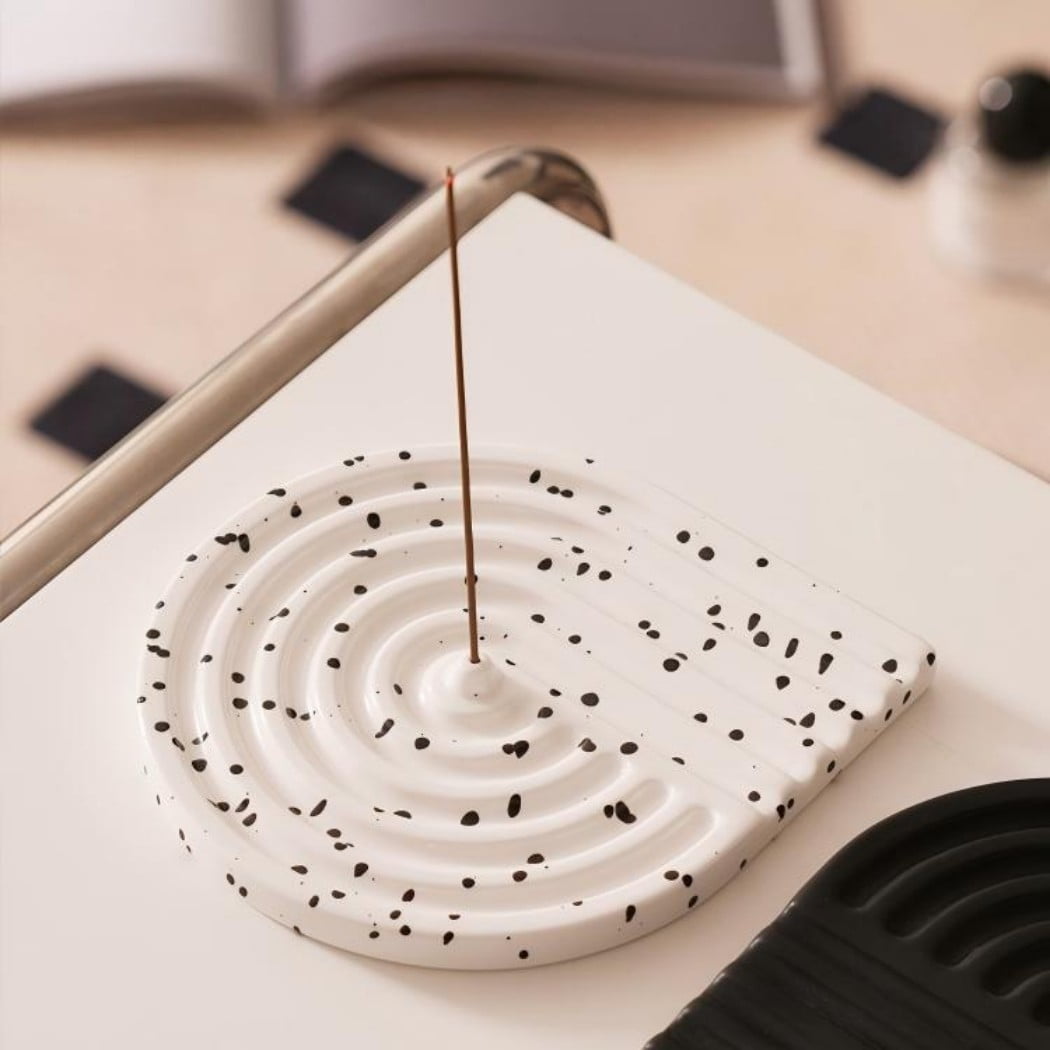 Warmself Incense Holder Modern Minimalist Circular Incense Stick Burner for Cones or Sticks for Yoga & Meditation, Enhance Atmosphere,Ceramic Ash Catcher Black