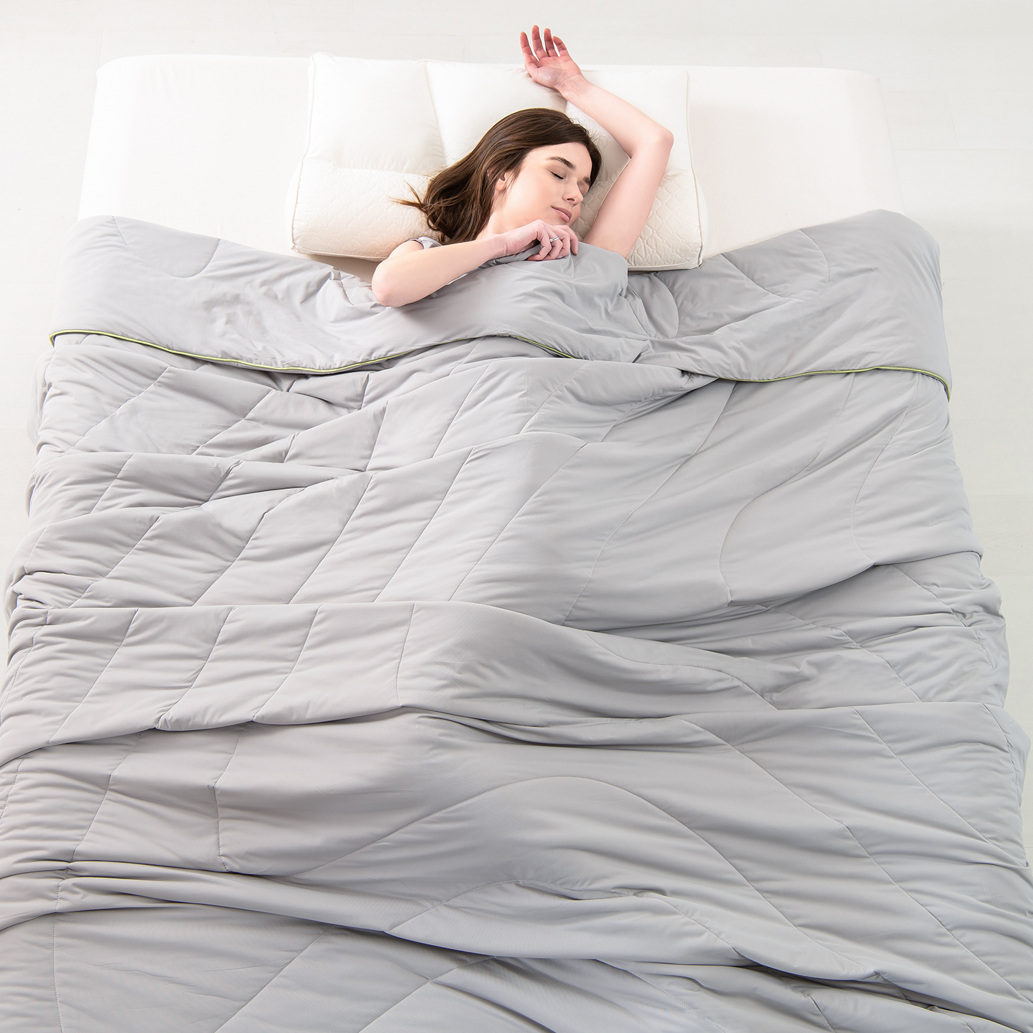 Uttermara Super Soft Cooling Comforter for Hot Sleepers, Queen Size