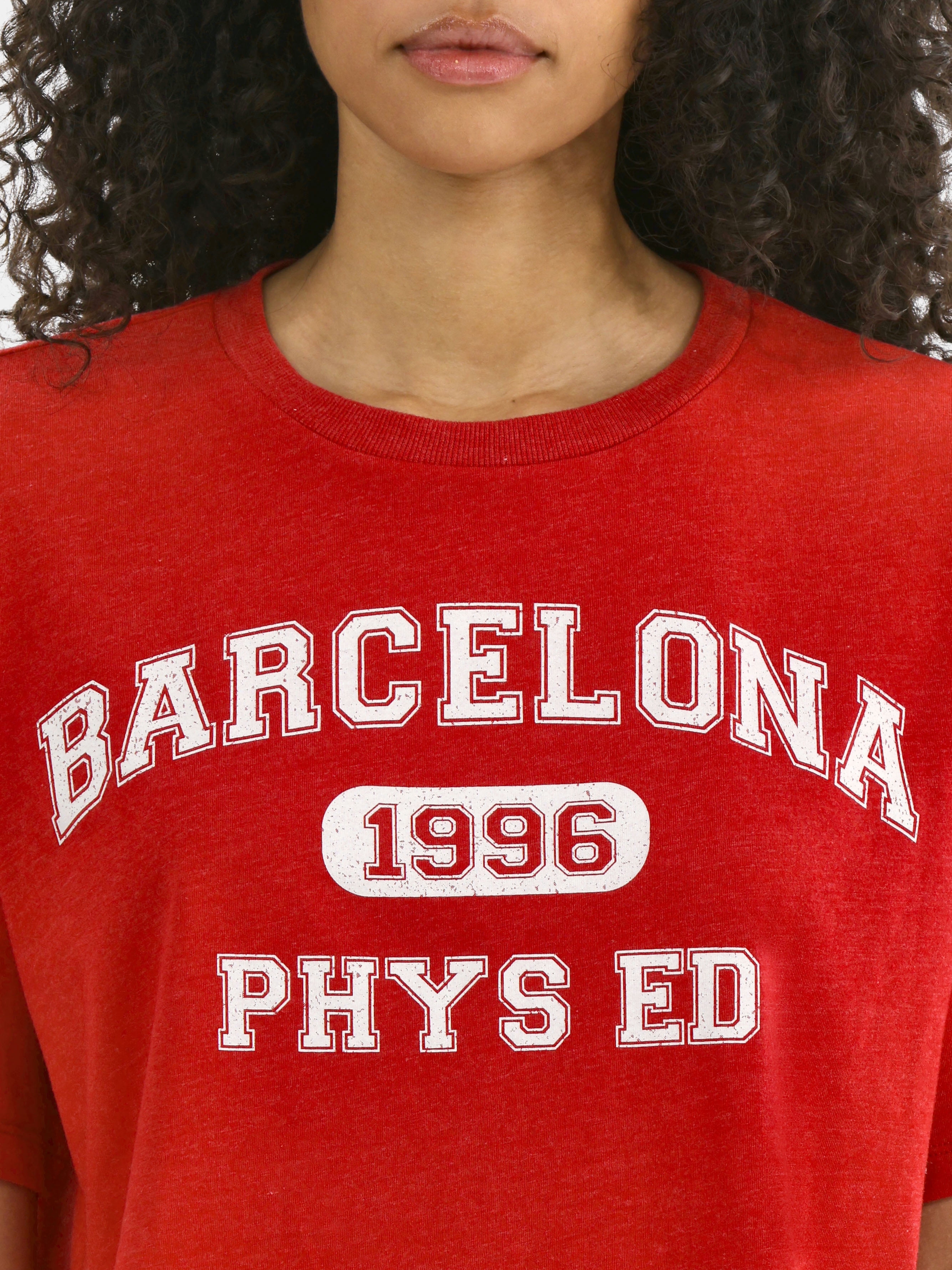 No Boundaries Boxy Cropped Graphic Tee with Short Sleeves, Women's