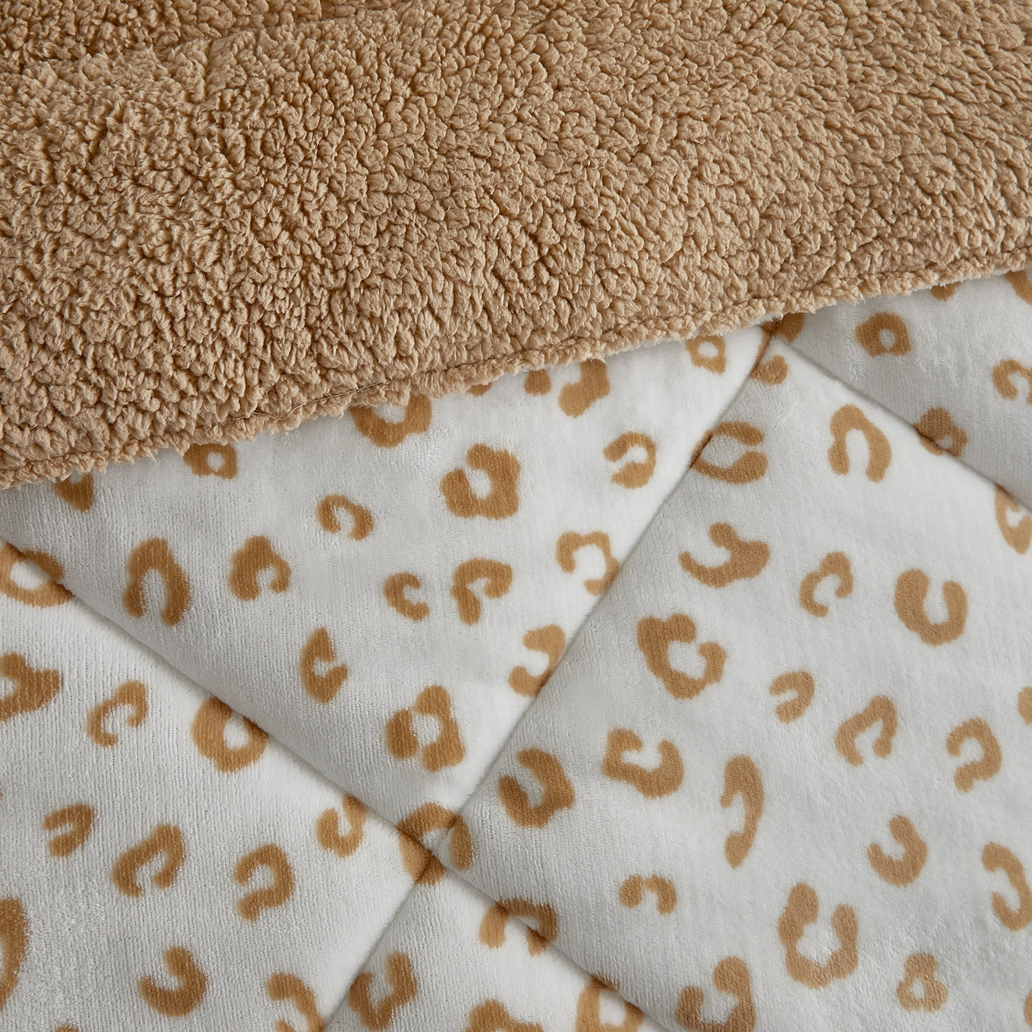 Design Studio Leopard Tan Ultra 3-Piece Plush/Sherpa Comforter Set - Queen