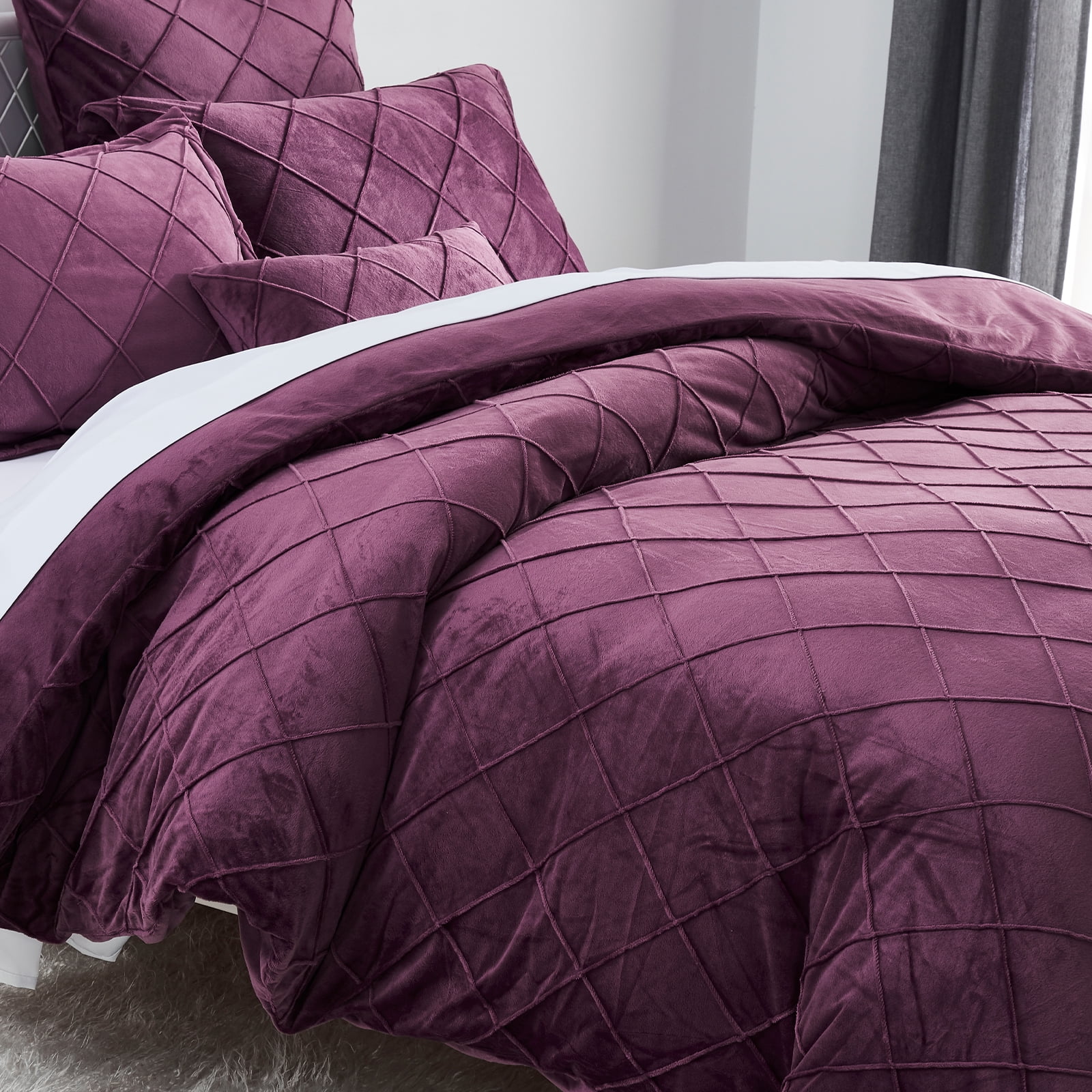 PHF Super Soft Velvet Duvet Cover Set Queen Size, 3 Pieces Warm Fluffy Comforter Cover Set, Cozy Flannel Comforter Cover with Pillow Shams, 90"x90", Wine Red (No Insert)