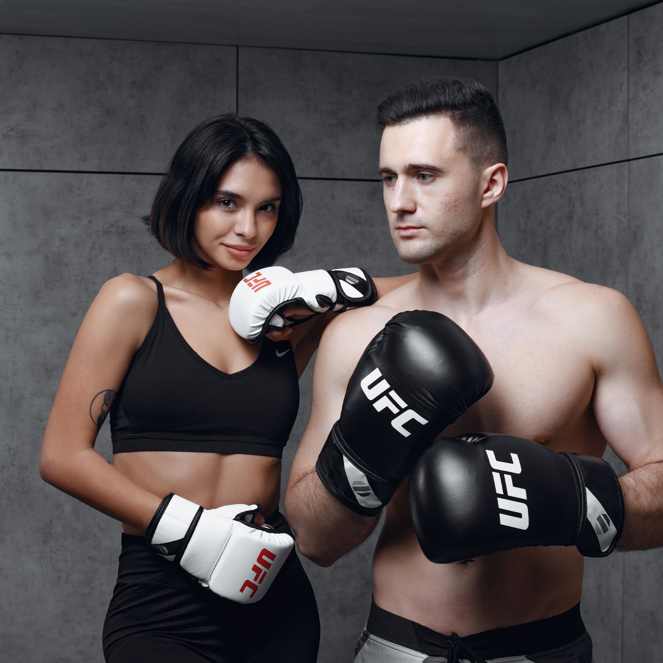 UFC MMA Sparring Gloves - S/M, White - All-In-One Training Essential - Boxing Protection with MMA Versatility
