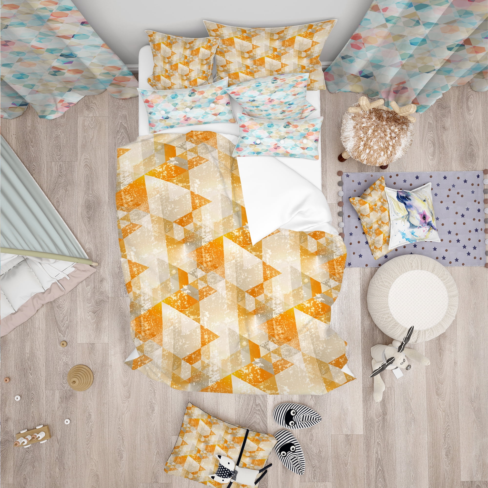 Designart 'Gold Retro Style' Modern Duvet Cover Set