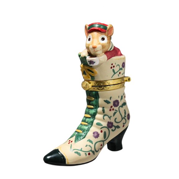 Hallmark Ornament: 2001 Fashion Afoot | QX8105