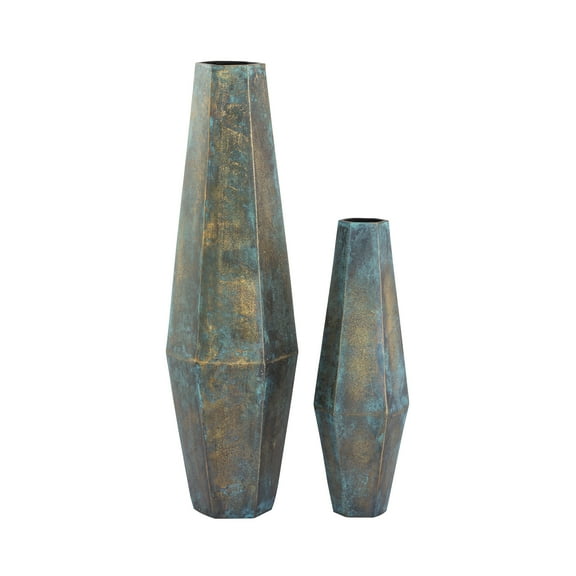 Elk Home Erwin Traditional Vase in Oxidized Brass Finish