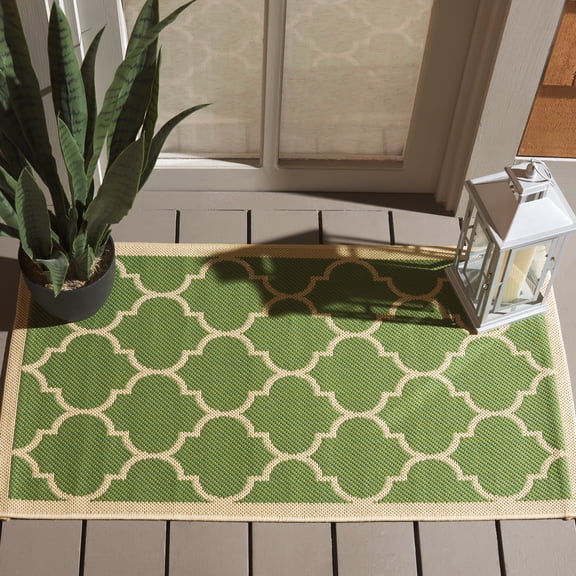 Safavieh Courtyard Alyssa Geometric Indoor/Outdoor Area Rug, Green/Beige, 2'7" x 5'