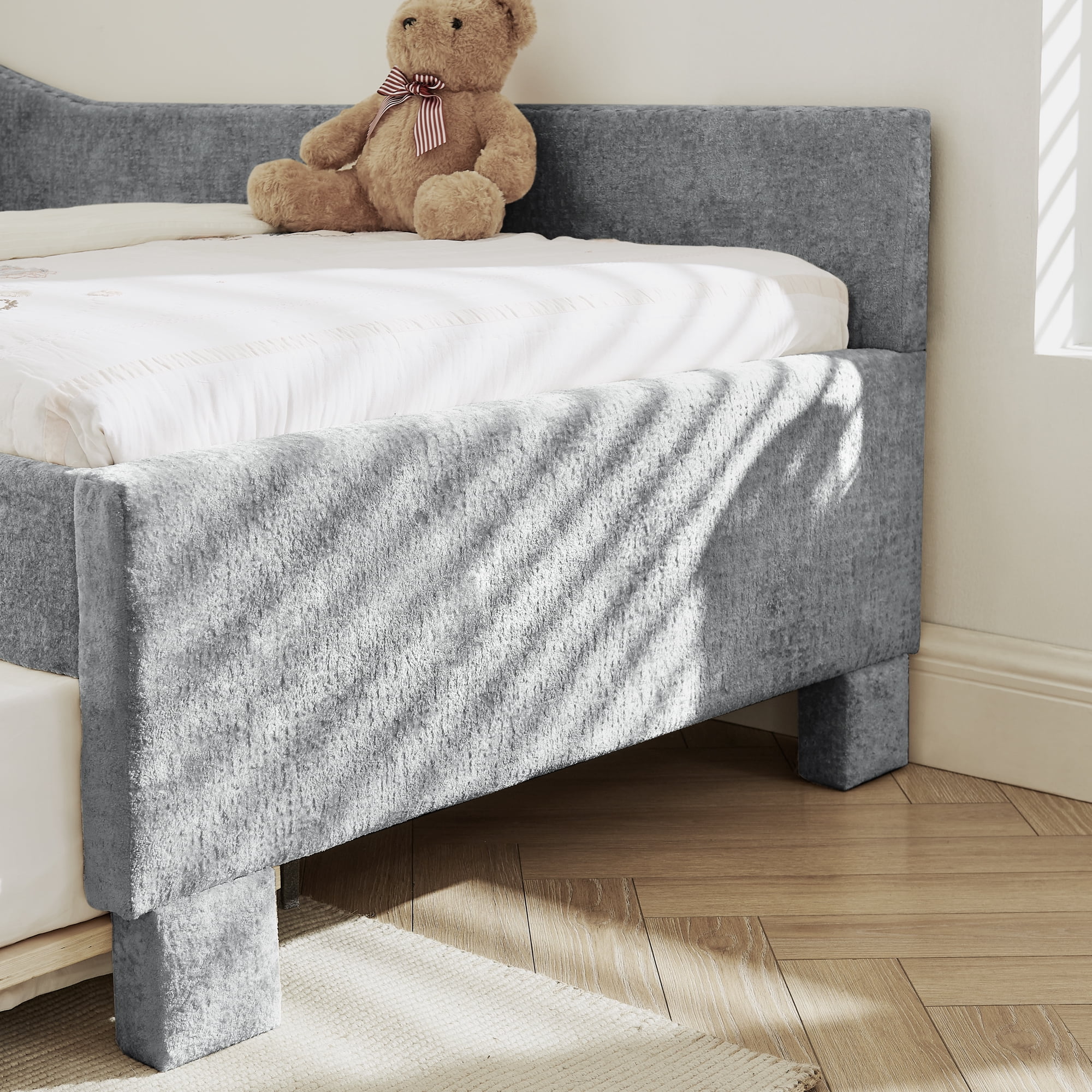Twin Size Daybed,Chenille Upholstered Daybed with Pull-Out Trundle & Built-In USB Charging Port,2-in-1 Space Saving Sofa Bed for Guest Room,Small Space,Grey