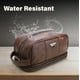 thumbnail image 5 of Neceser de viaje de piel de emisario resistente al agua para hombre, 5 of 8