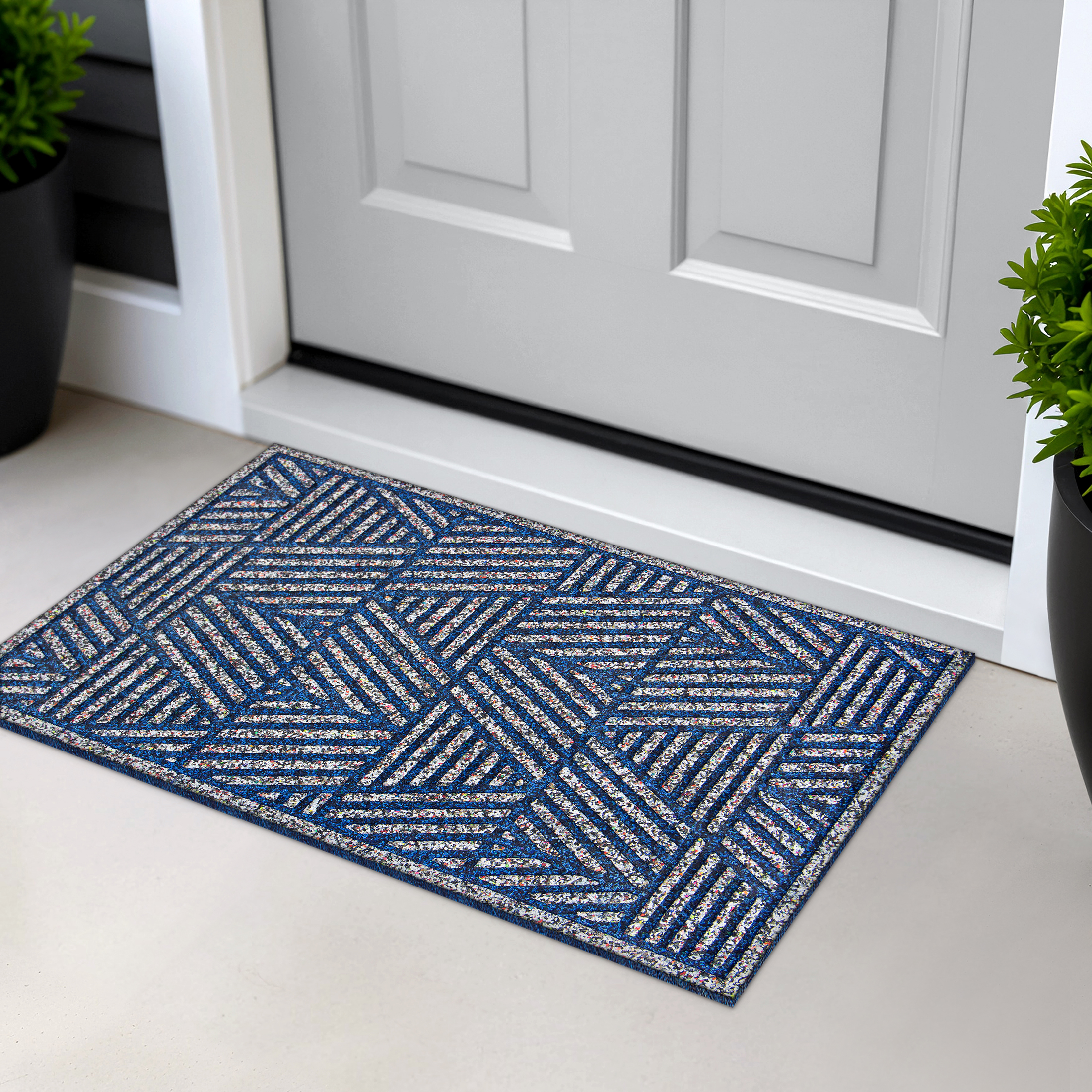 Apache Mills Blue White Triangulation Endurance Outdoor Rubber Doormat made with Nike Grind, 18" x 30"