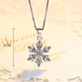 thumbnail image 5 of Collar de copo de nieve. Collar con colgante de copo de nieve de circonita cúbica brillante para mujer, 5 of 5