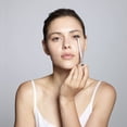 thumbnail image 3 of Delineador de ojos Trish McEvoy Intense Gel negro, 1,2 g, resistente al agua, 3 of 5